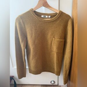 Uniqlo Women’s Mustard Crewneck Pocket Sweater